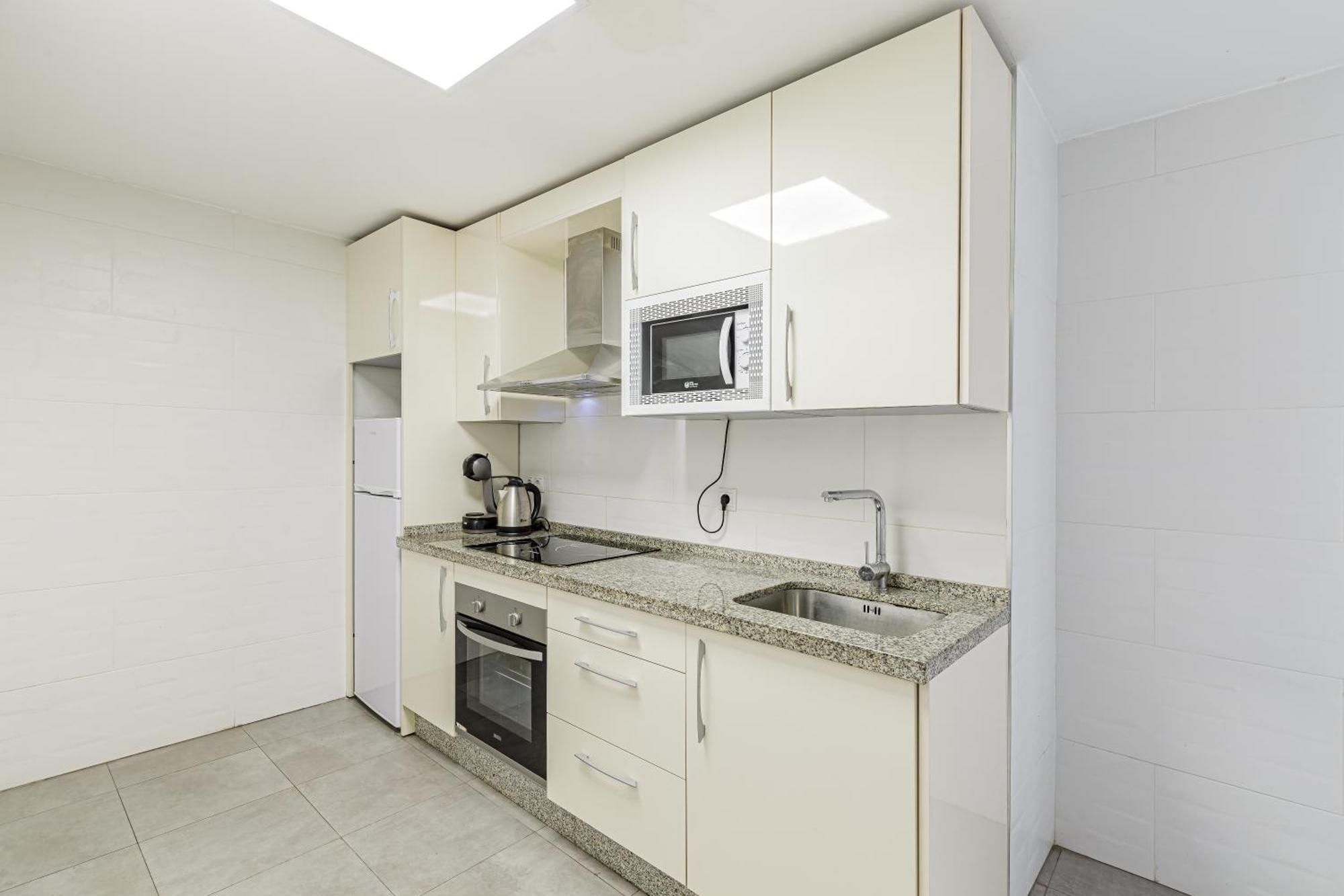 Piso Amplio Cerca Del Centro De Malaga Capital 아파트 외부 사진